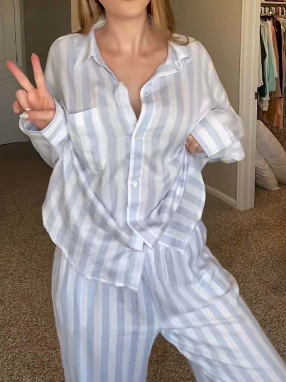 Light Blue & White Striped Women's Pajama Set - Classic Lounge Shirt & Pants